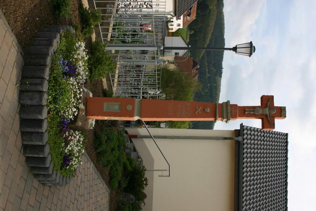 Hotel Zur Krone Birresborn Exterior photo